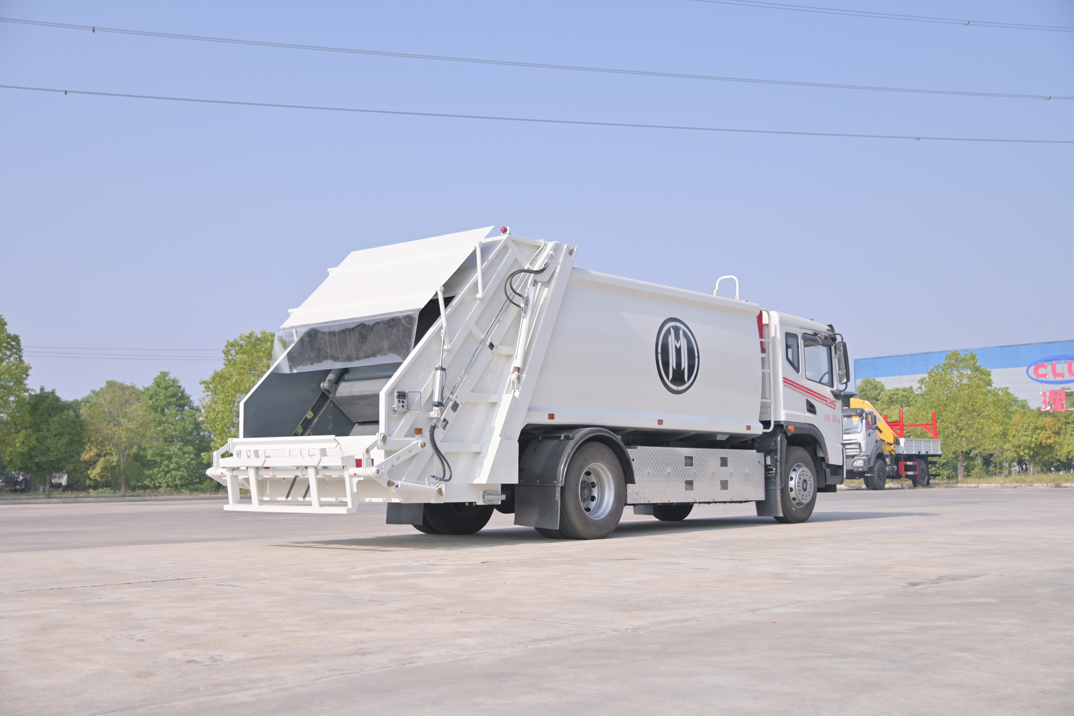 東風(fēng)華神純電動12方高端壓縮垃圾車圖片4