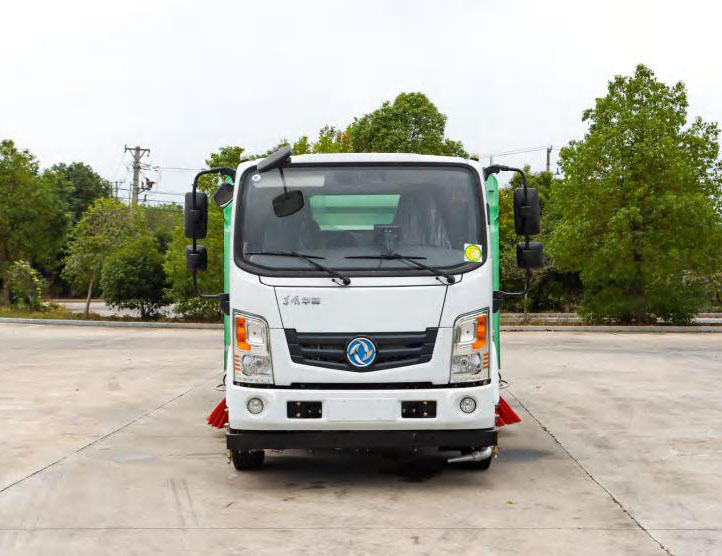 東風華神型純電動洗掃車圖片2