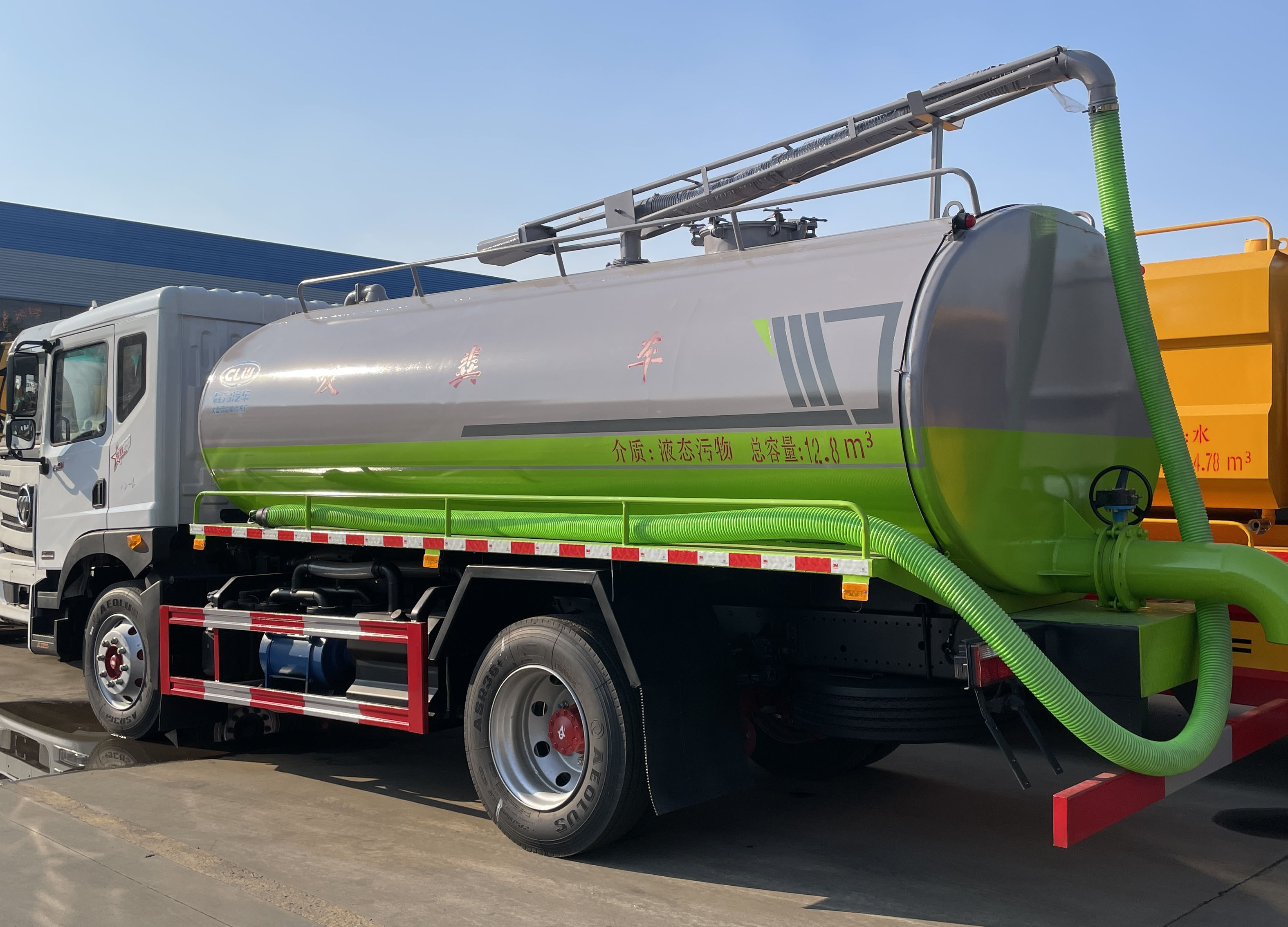 東風多利卡12方吸糞車圖片4